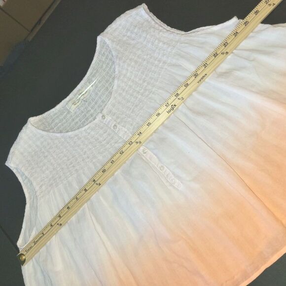 We the Free Little Bit of Something Ombre Top Small - Picture 7 of 12